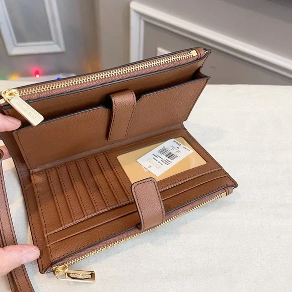 NWT Michael Kors Set - Picture 8 of 9